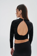 24COLOURS Cropped Velvet Black Blouse