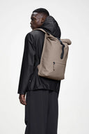 RAINS Rolltop Rucksack W3 – Cinder