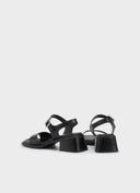 VAGABOND Ines Black Sandals