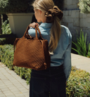 <h2>Last Sizes<br> up to -50%</h2>